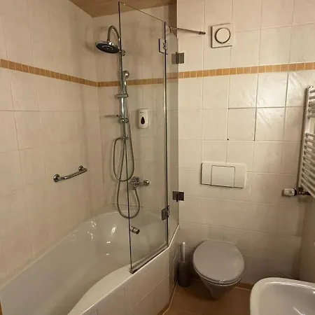 Πανσιόν Sperlingsberg 3*